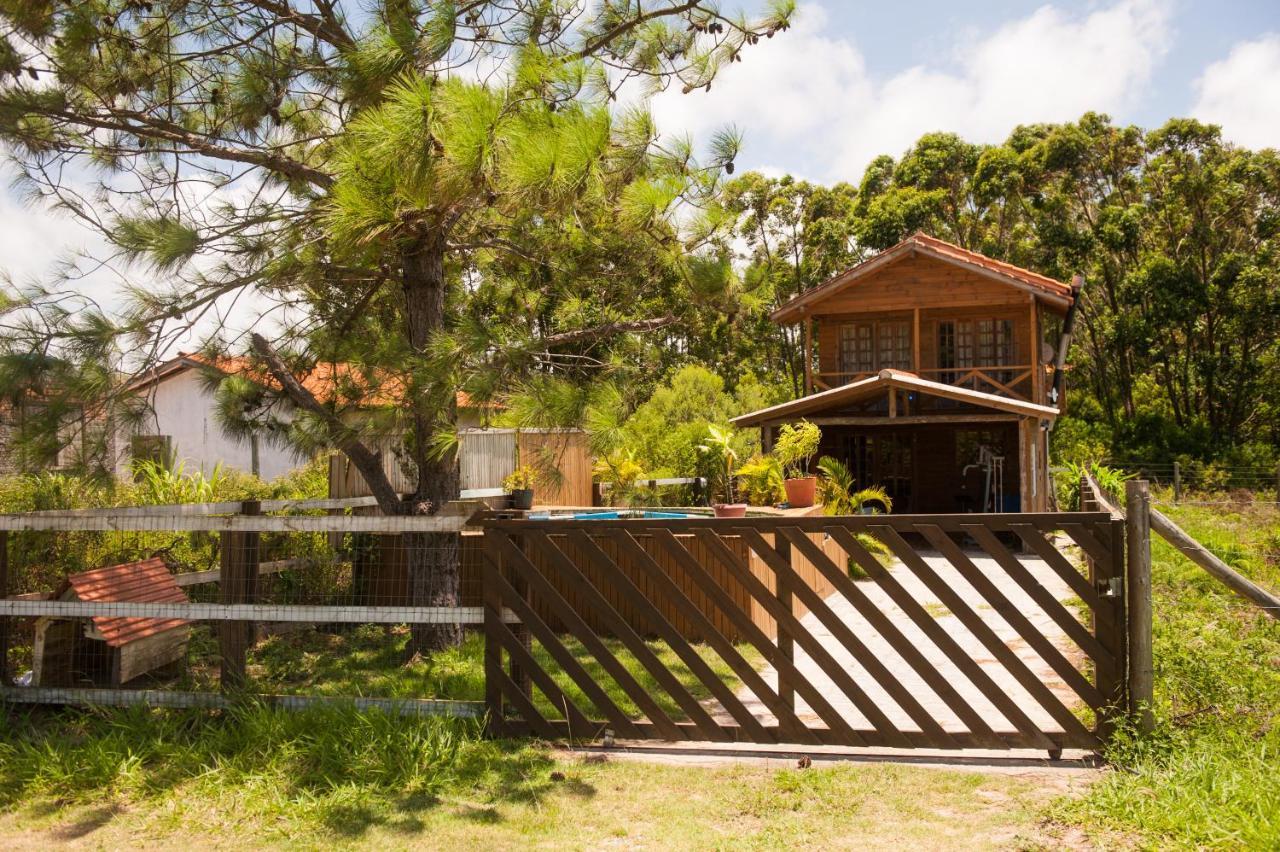 Casa Na Praia Do Rosa Com Piscina Имбитуба Экстерьер фото